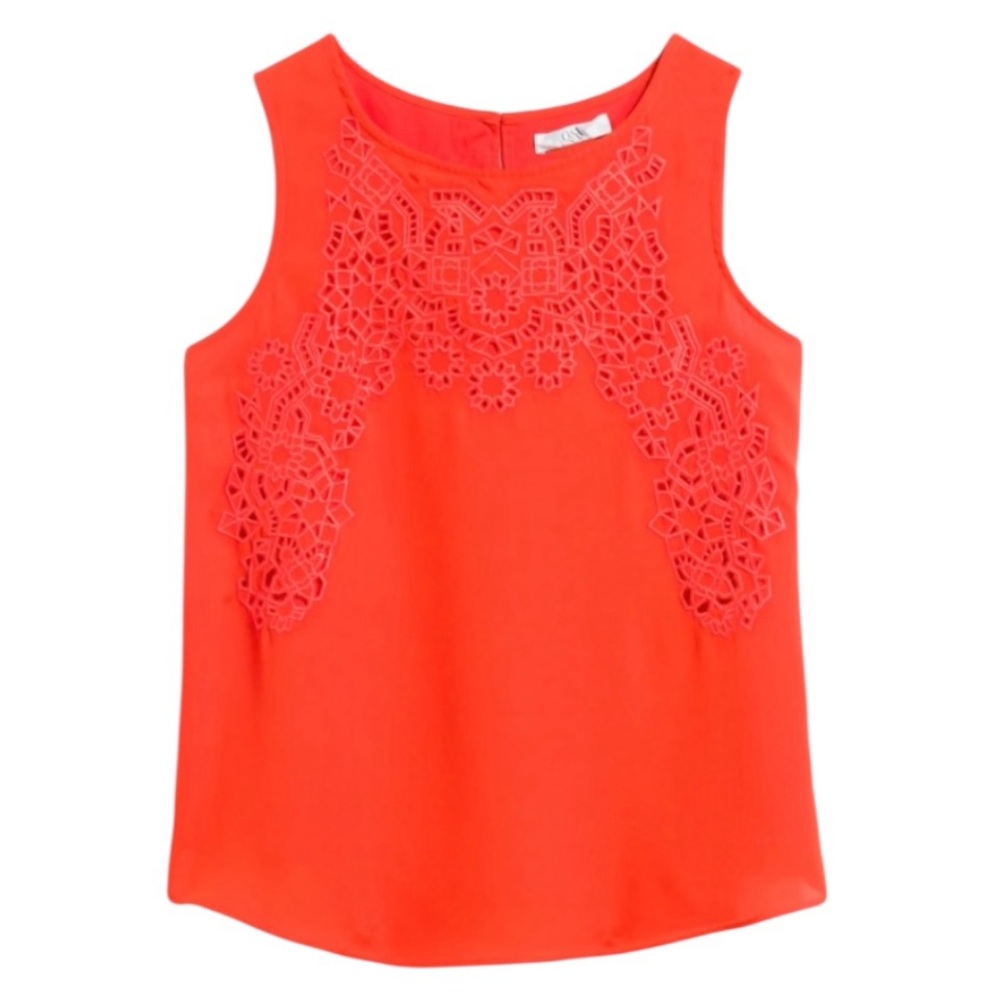 Martie Embroidery
Detail Blouse